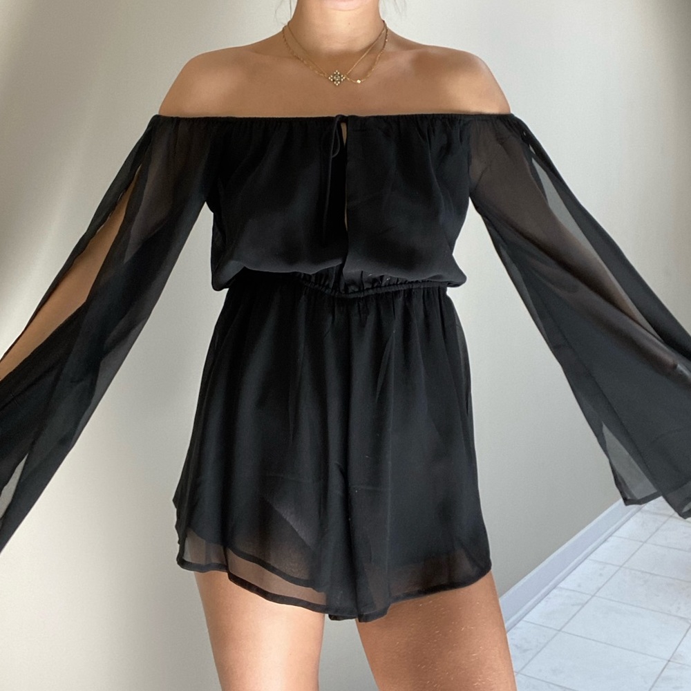 Black Sher Back Romper❤️‍🔥